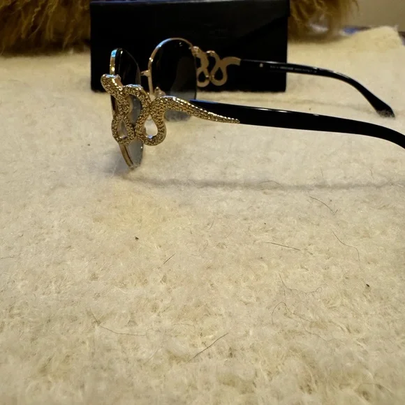 Roberto Cavalli Gold and Black Snake Detail Sunglasses display picture 3